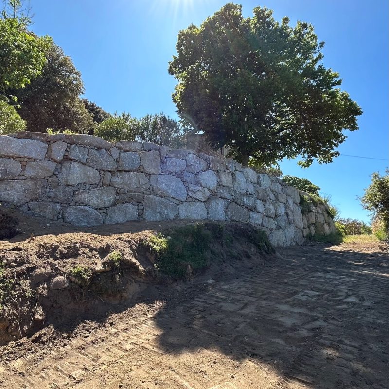 peretti xavier terrassement - enrochement à ajaccio porticcio pietrosella - enrochement