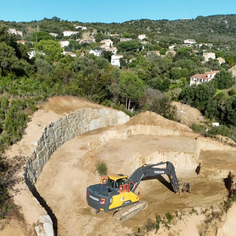 xavier peretti terrassement ajaccio porticcio pietrosella - photo témoignages sebastien et sophie